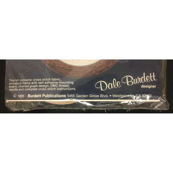 Canadian Goose on Shaker Box Country Cross Stitch Kit with Frame NOS ©1985 - Picture 3 of 4